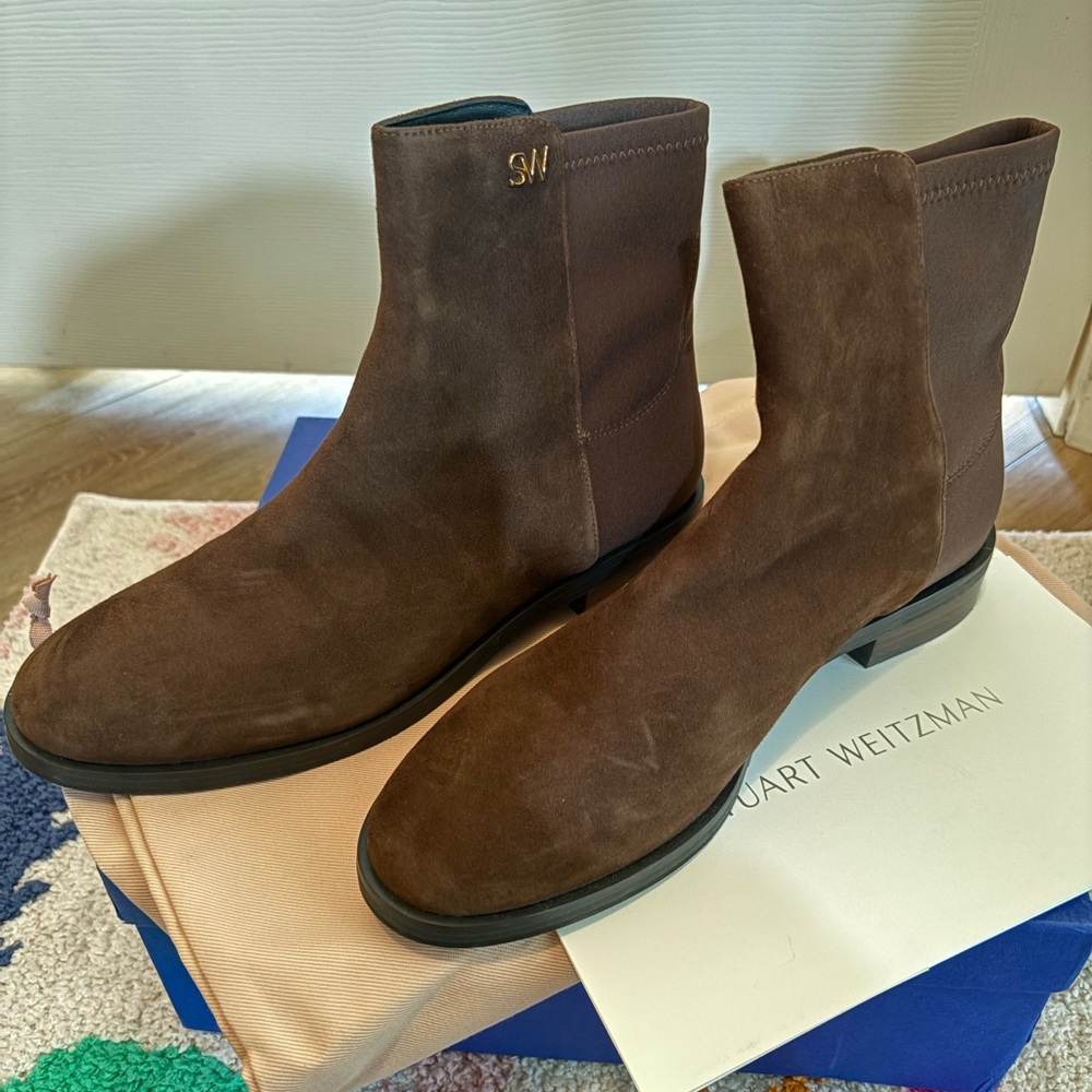 Authentic Stuart Weitzman Brown Women Boots
